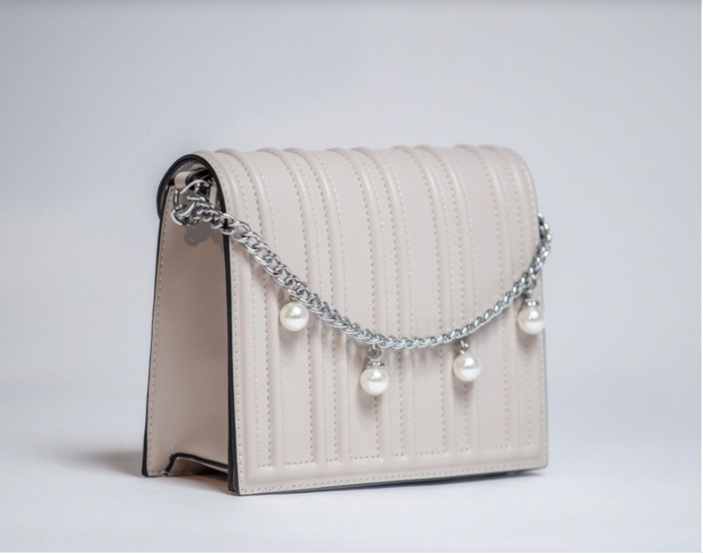 Túi hộp nhựa chanel dây ngọc đẹp sang cao cấp màu trắng đen 3200k ht   lien fashion