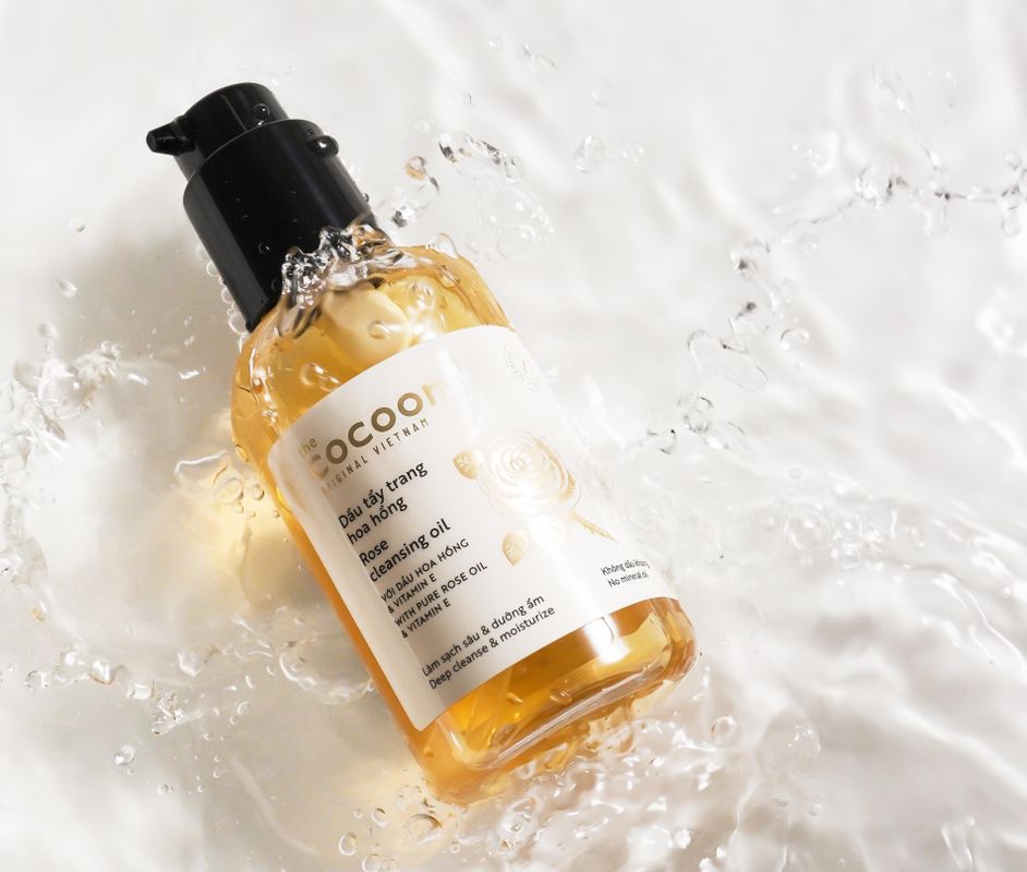 Dầu Tẩy Trang Chiết Xuất Hoa Hồng Cocoon Rose Cleansing Oil