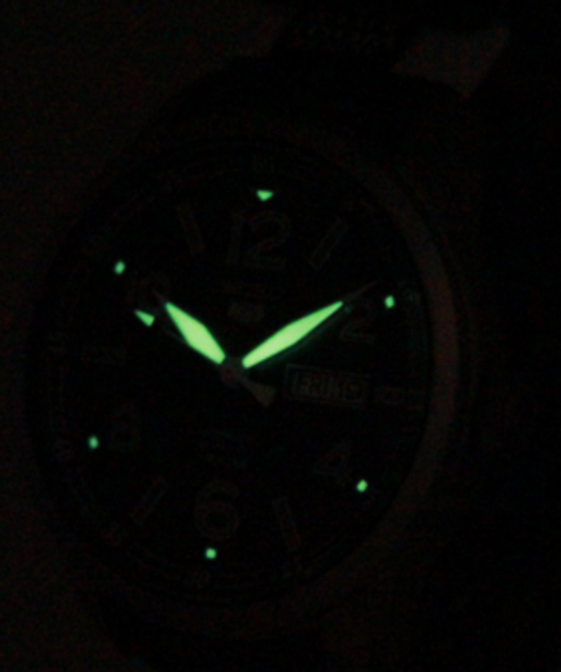 Đồng hồ Seiko 5 sport SRP621K1 phản quang