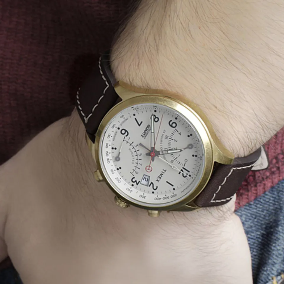 Timex T2P510 đeo lên tay mang đến cảm giác cực cá tính, phong cách, hiện đại