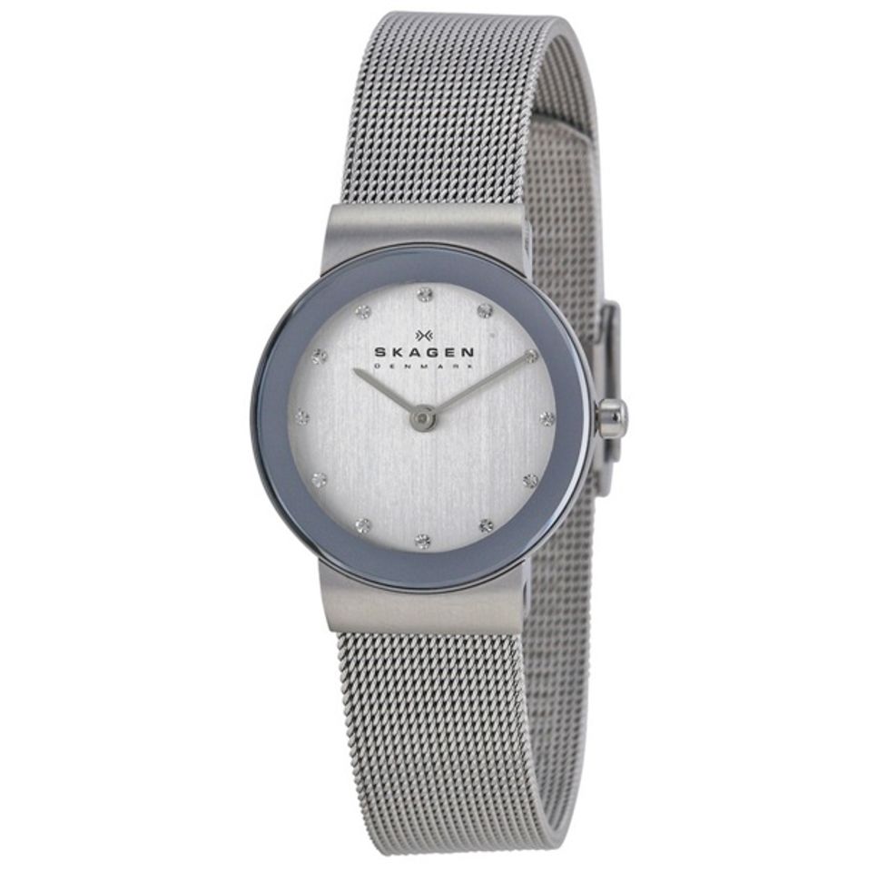 Mặt số của chiếc đồng hồ nữ Skagen này được thiết kế khá đơn giản