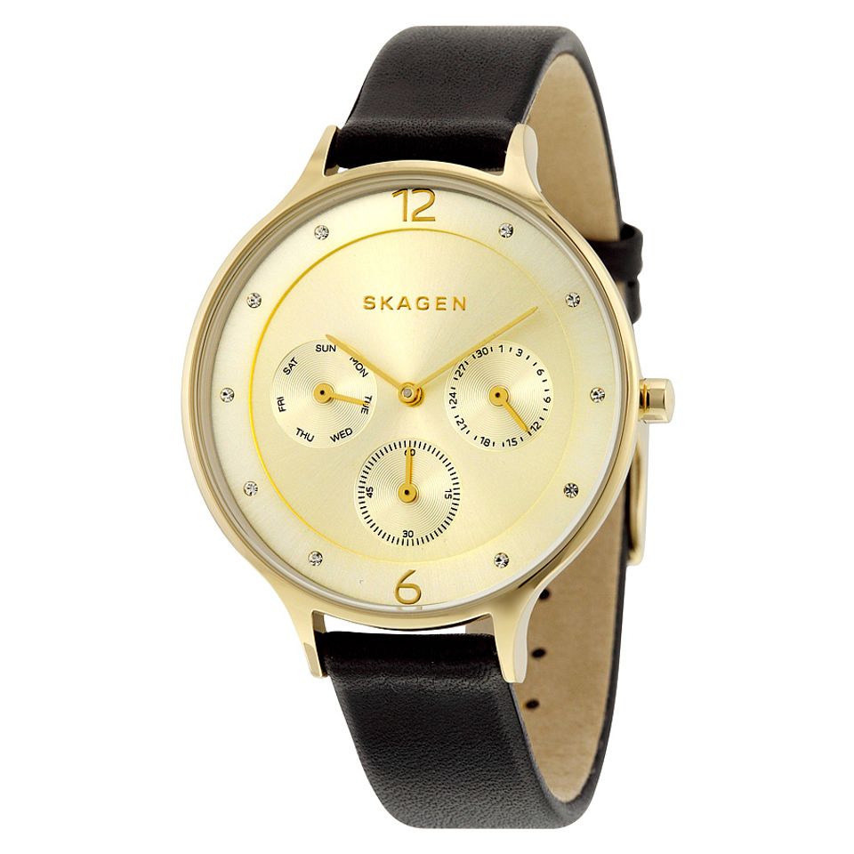  Thiết kế mặt số của chiếc đồng hồ nữ Skagen này to bản ấn tượng với màu vàng sang trọng