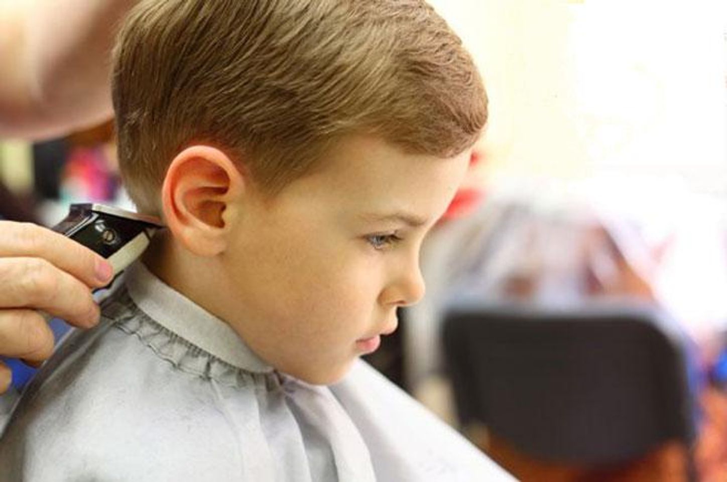 Tông đơ cắt tóc cho bé - trợ thủ đắc lực giúp cắt tóc cho bé dễ dàng