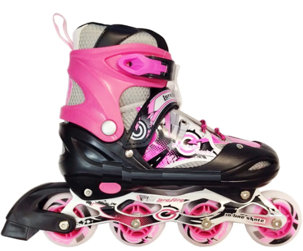 Giày trượt patin với thiết kế bên ngoài khung chắc chắn giúp bảo vệ chân bé luôn được an toàn
