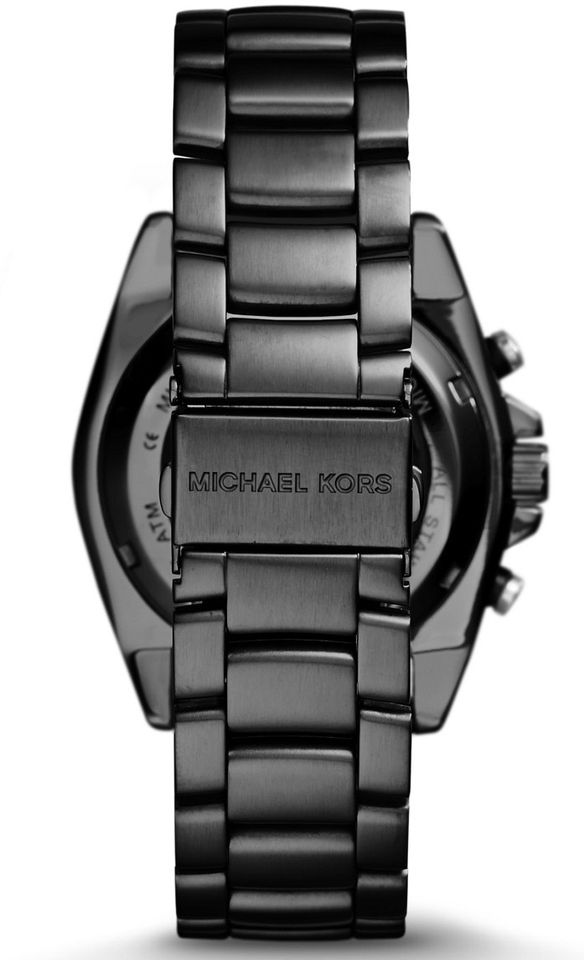 Đồng hồ Michael Kors nam MK9012 được thiết kế khóa bấm chắc chắn với logo in dập sắc nét