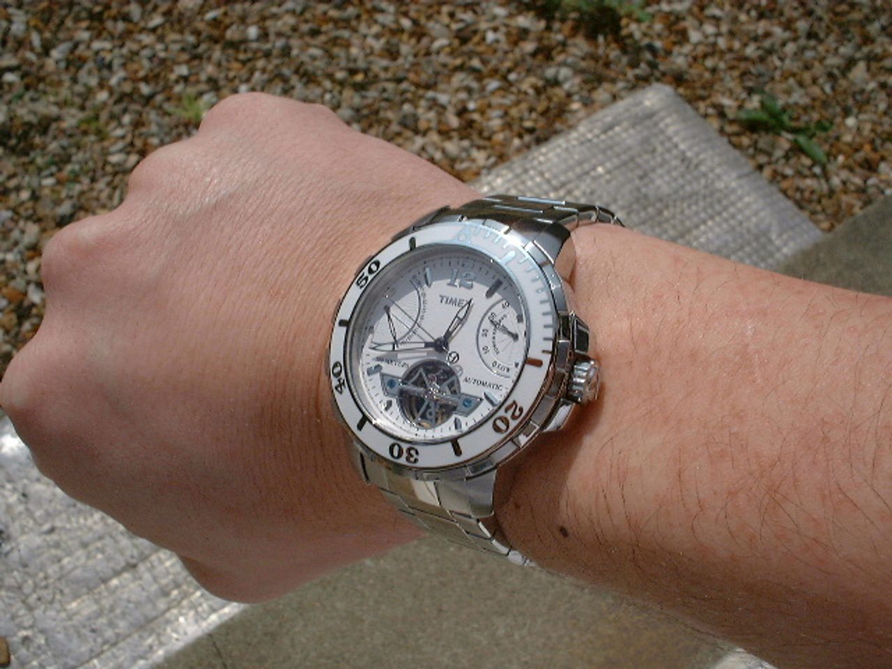 Đồng hồ Timex nam T2m517 trên tay cực chất
