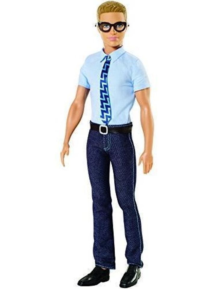Búp bê Barbie Ken có một thân hình cực chuẩn diện bộ đồ công sở màu sắc nhã nhặn
