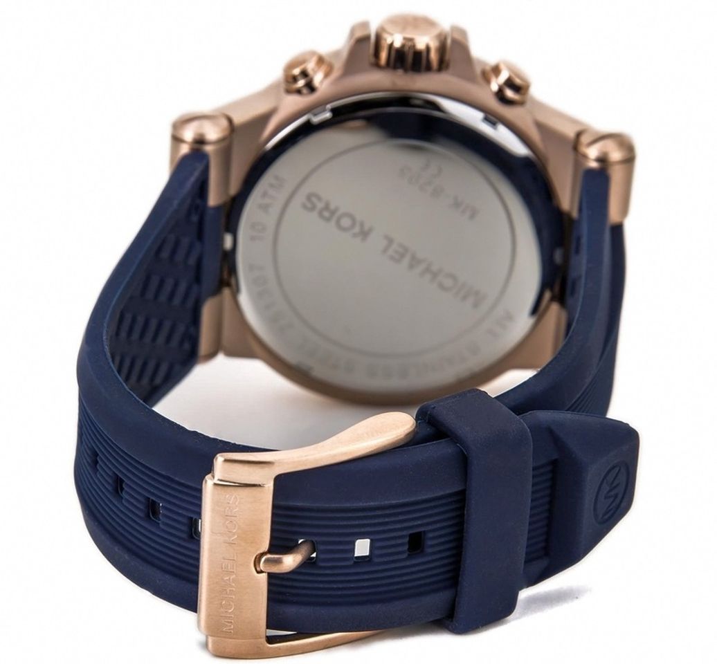 Chiếc đồng hồ Michael Kors nam này sở hữu dây Silicone khỏe khoắn, trẻ trung