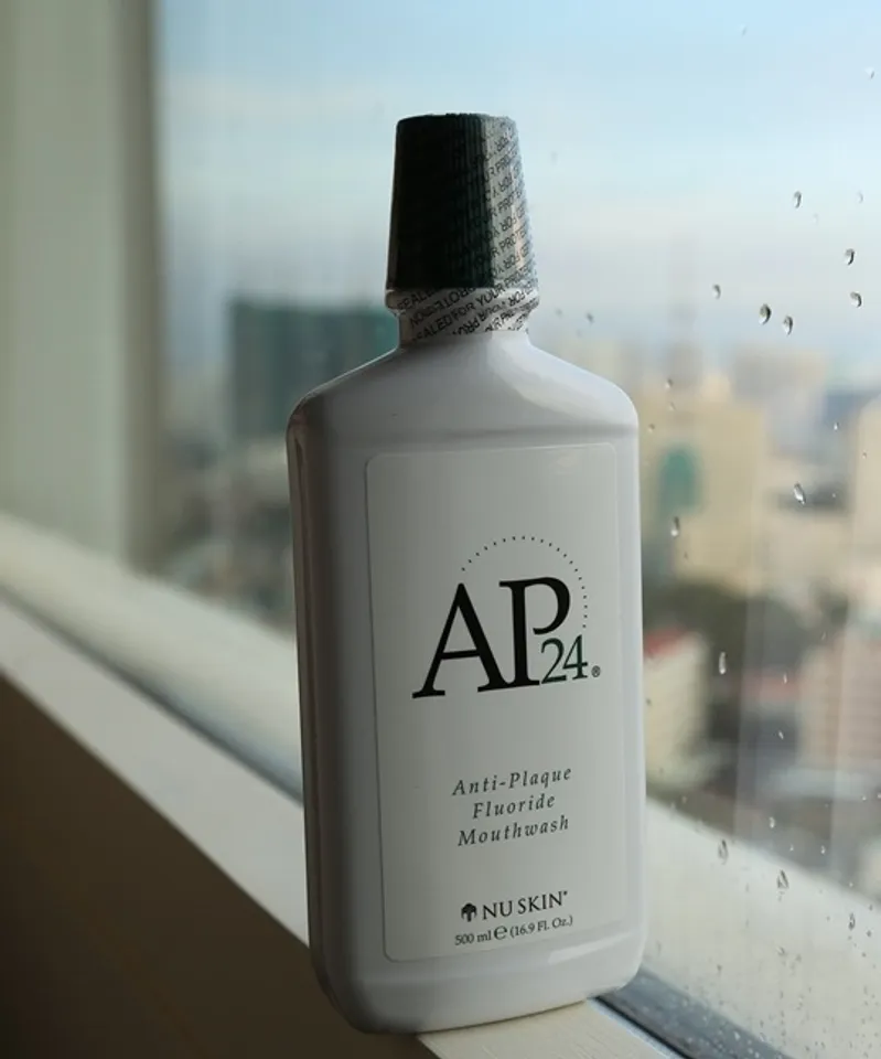 Nước súc miệng AP24 Anti-Plaque Flouride Mouthwash chiết xuất thảo dược mang lại hơi thở thơm mát