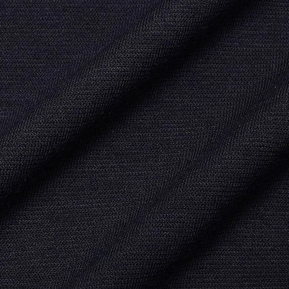 Sợi vải áo thun nam Uniqlo sợi vải cực nhỏ giữ ấm cực tốt