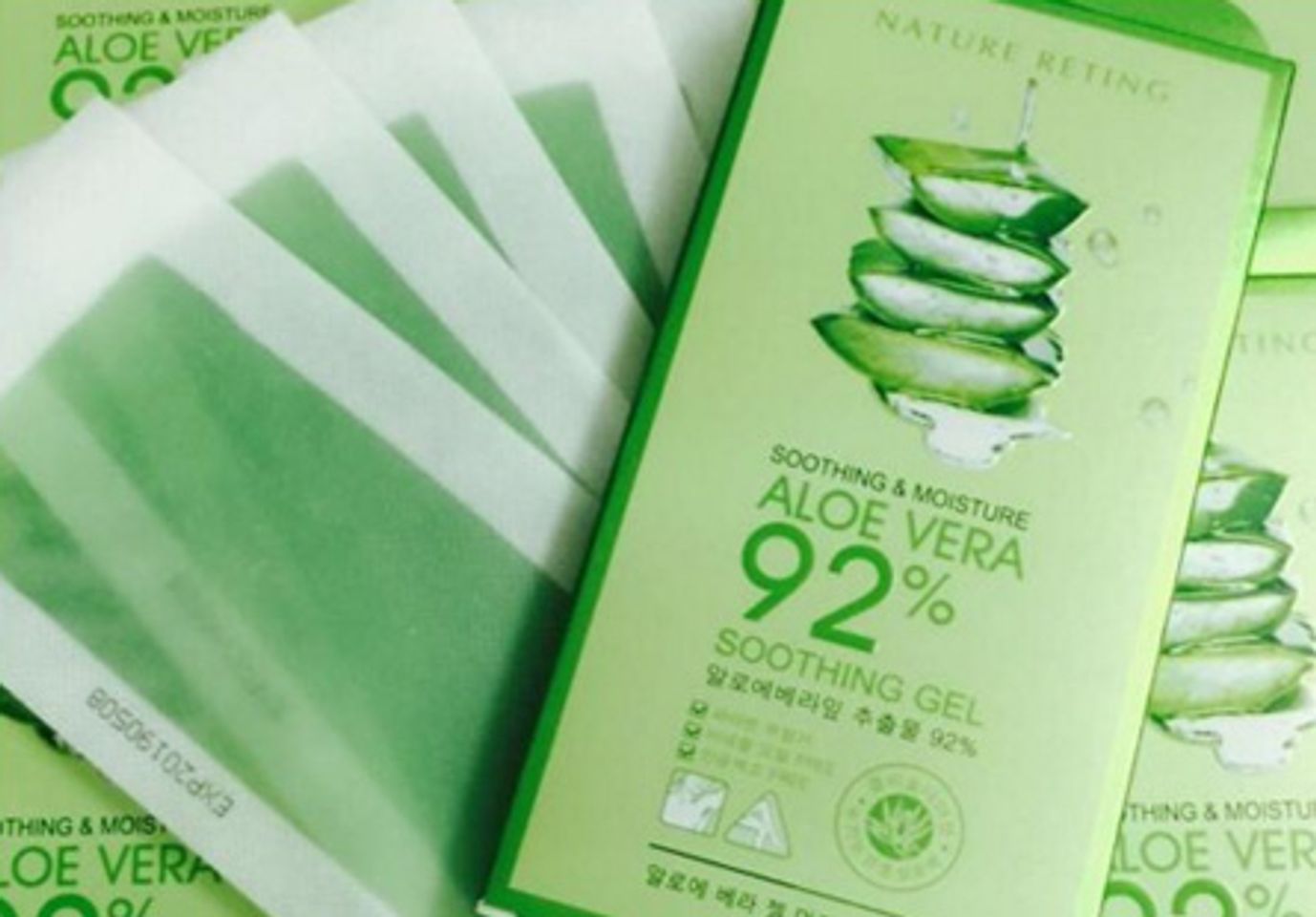 Miếng dán tẩy lông Aloe vera soothing gel tiện dụng và an toàn