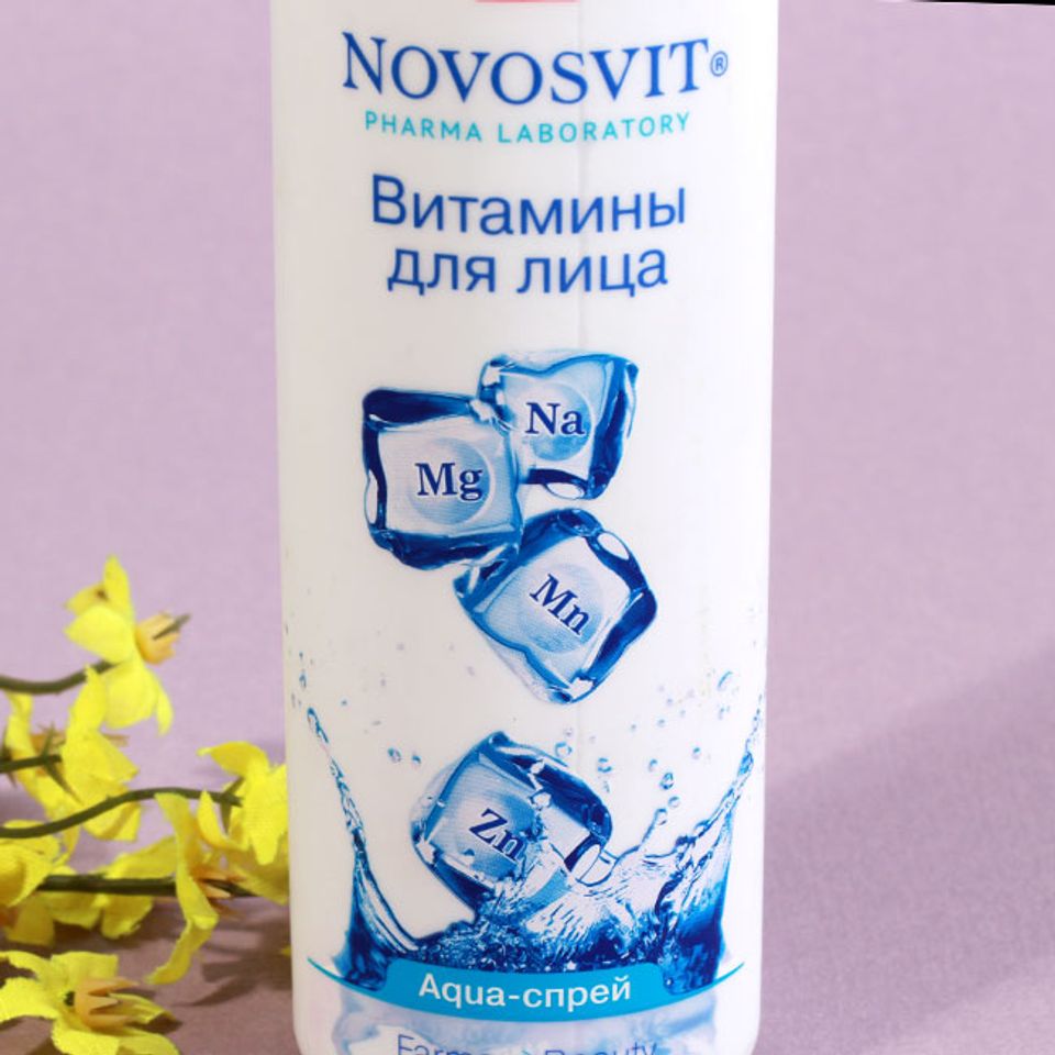 Xịt khoáng Novosvit cung cấp vitamin và khoáng chất nuôi dưỡng làn da