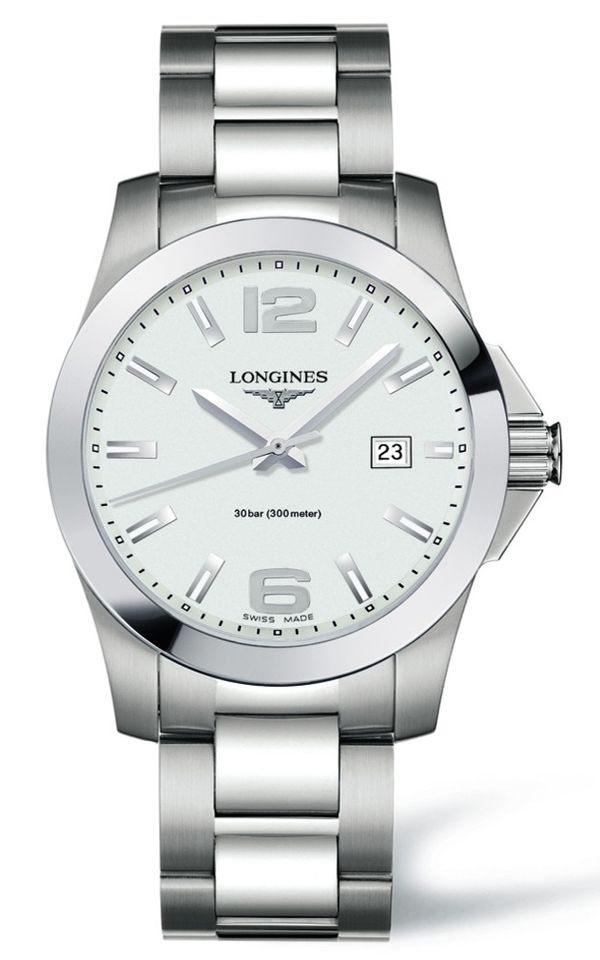 Đồng hồ Longines Conquest L36594766 mang lại vẻ đẹp sang trọng, mạnh mẽ và phong cách cho phái mạnh