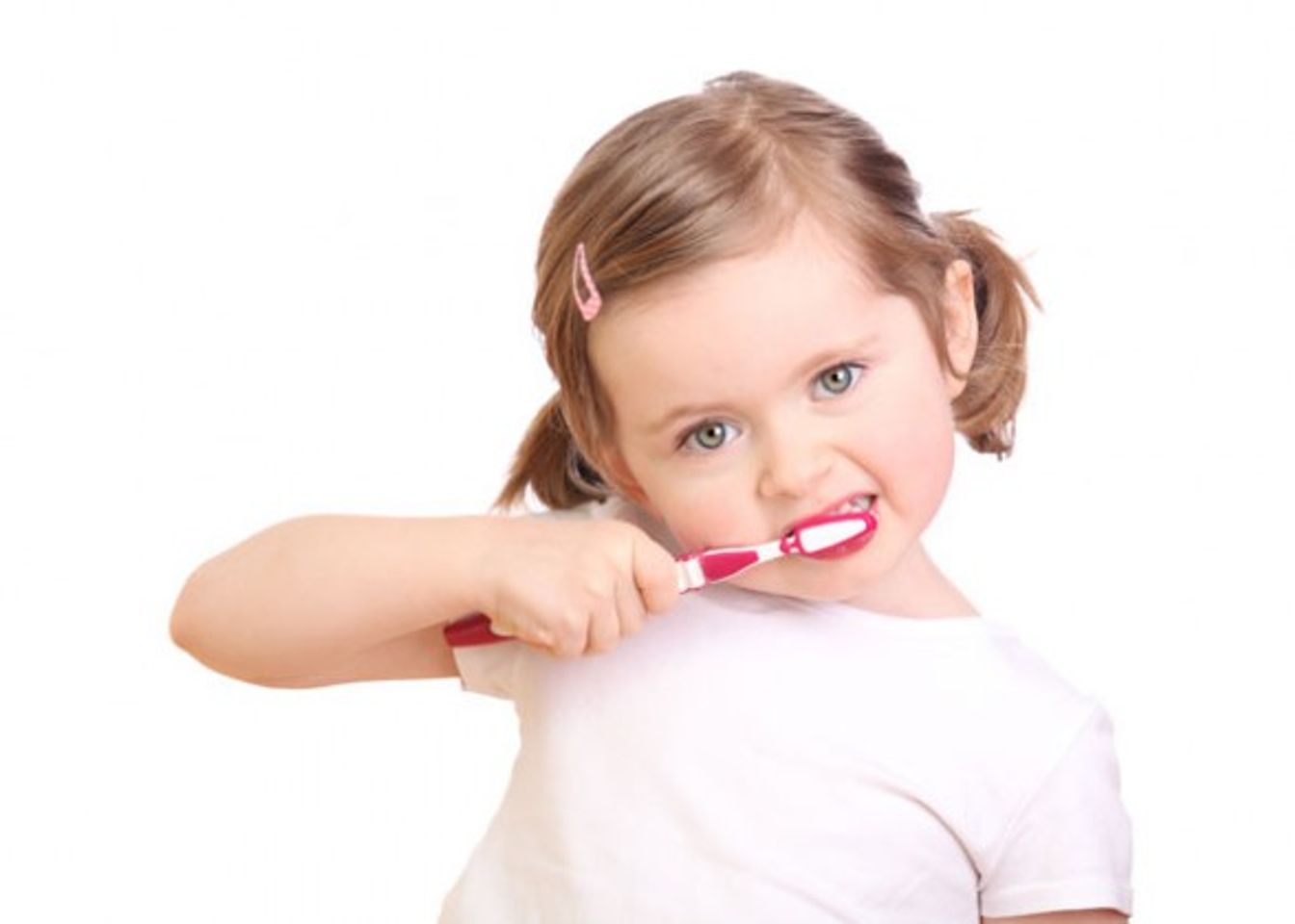 Kẹo đánh răng cho trẻ em rất thích hợp với những bé lười hoặc sợ đánh răng hằng ngày