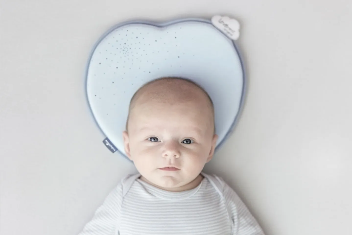 Gối chống bẹp đầu Babymoov hạn chế tối đa hội chứng đầu phẳng (đầu bẹp)