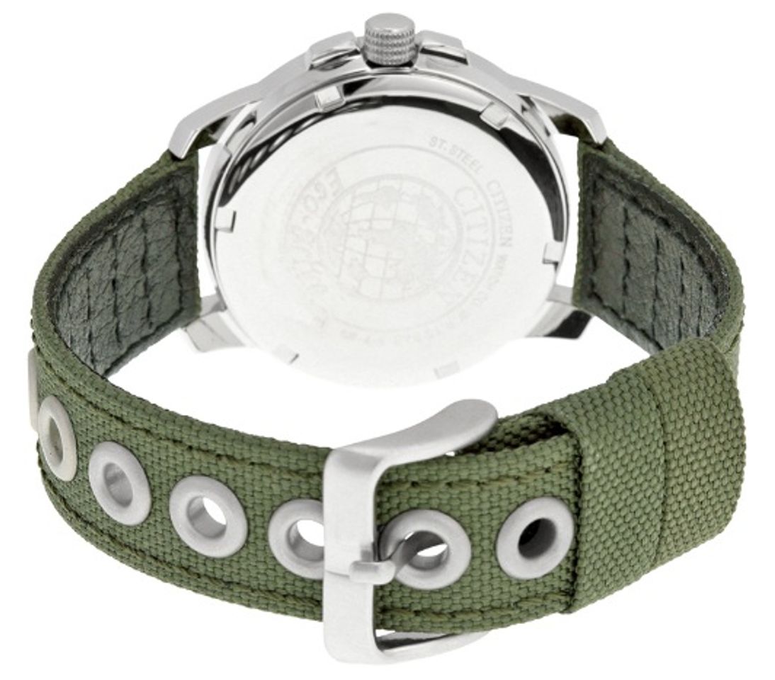 Các lỗ dây của chiếc đồng hồ Citizen nam này được bọc kim loại tránh xù khi sử dụng