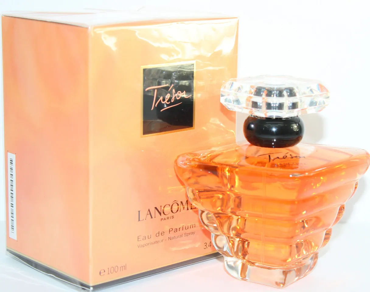 Sản phẩm Lancome Tresor tạo nên “làn sóng” mang tính bước ngoặt trong ngành nước hoa vào những năm 90 của thế kỷ 20