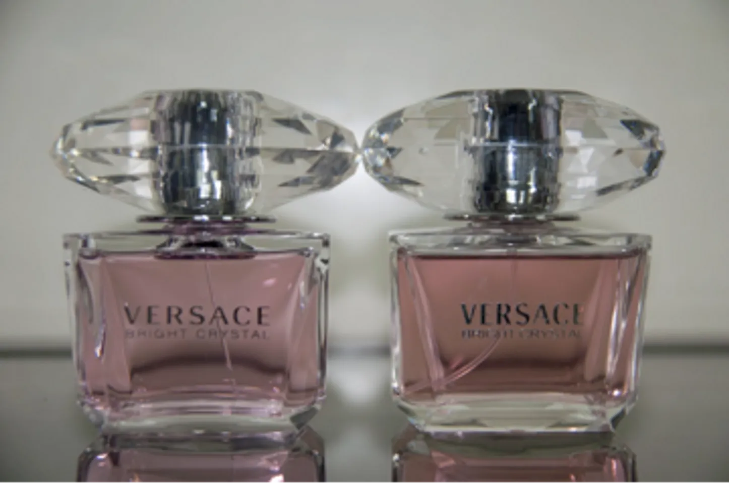 Nước hoa Versace Bright Crystal thơm mát dịu ngọt 6