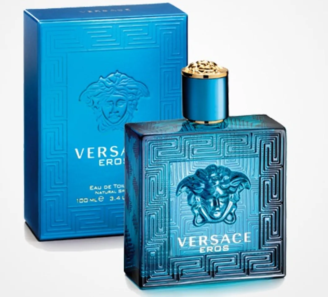 Nước hoa Versace Eros với hương thơm mạnh mẽ, cá tính nhưn ẩn giấu dư vị nồng ấm, quyến luyến và mê dụ
