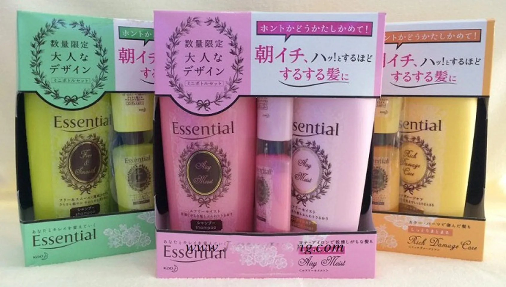 Bộ dầu gội Kao Essential Nhật Bản chiết xuất mật ong tinh khiết và tinh dầu thực vật thiên nhiên