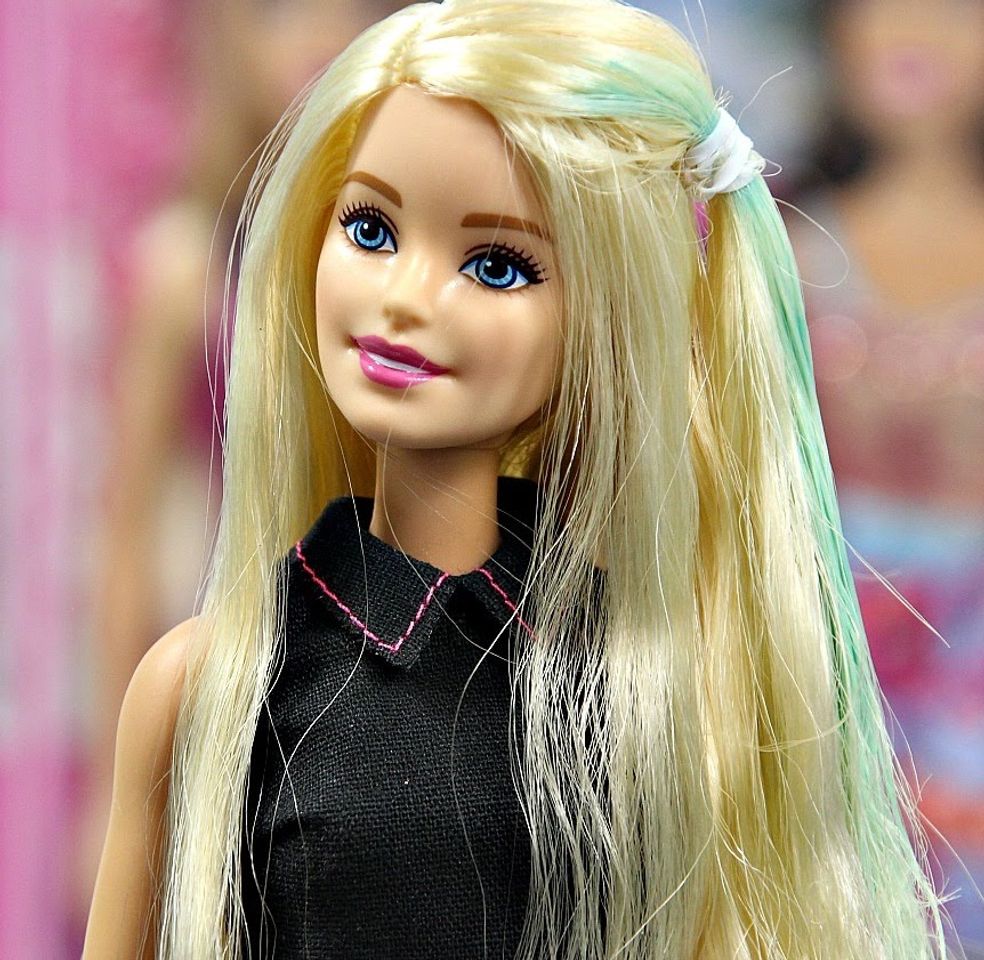 Búp bê Barbie thời trang tóc sắc màu DHL90 giá rẻ
