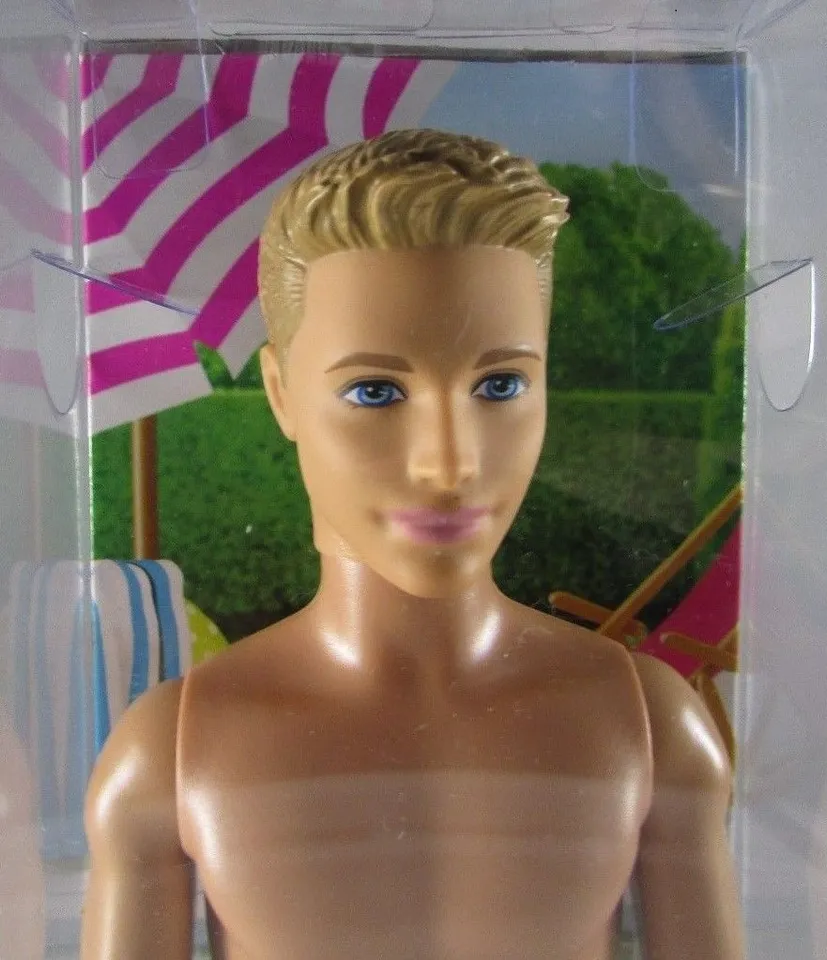 Búp bê Barbie Ken tắm biển CFF16 chính hãng