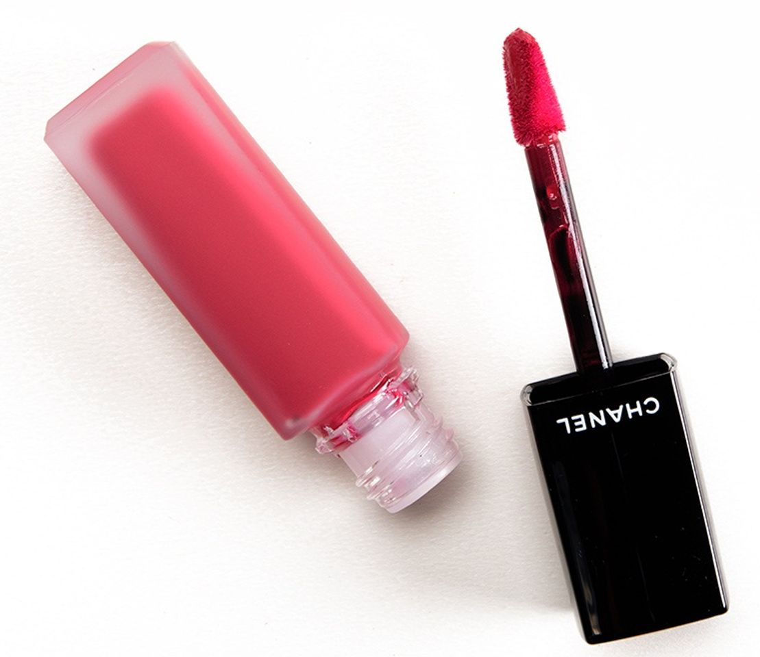 Son Chanel Rouge Allure Ink 150 Luxuriant màu hồng đỏ trẻ trung với chất son kem lì lên môi mềm mại