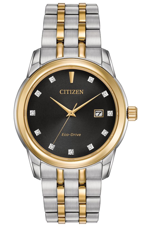Chiếc đồng hồ Citizen nam BM7344-54E thiết kế khá đơn giản với mặt số đen, các cọc số được đính đá sang trọng