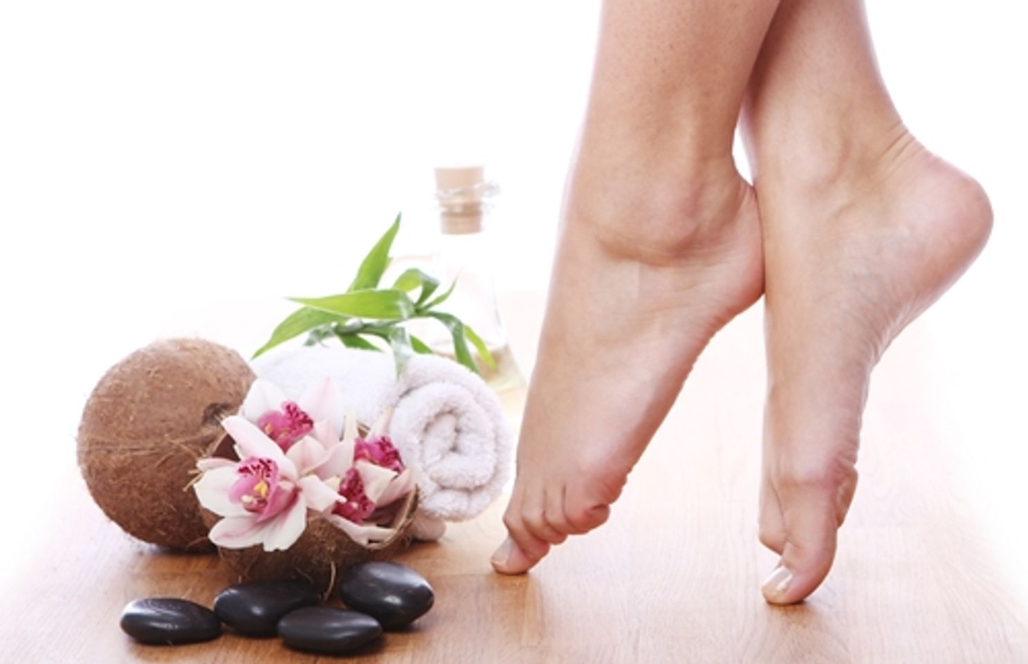 Công thức có chứa keratin giúp làm lành các vết nứt nẻ cho đôi chân mềm mượt