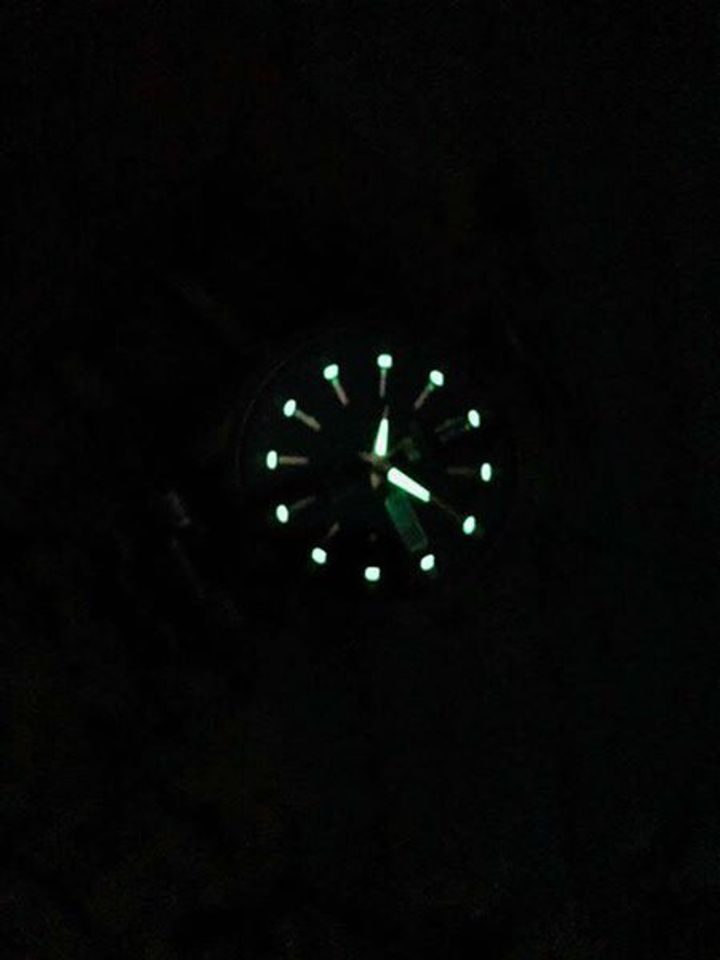 Đồng hồ Seiko 5 SNKM87K1 cho nam 4