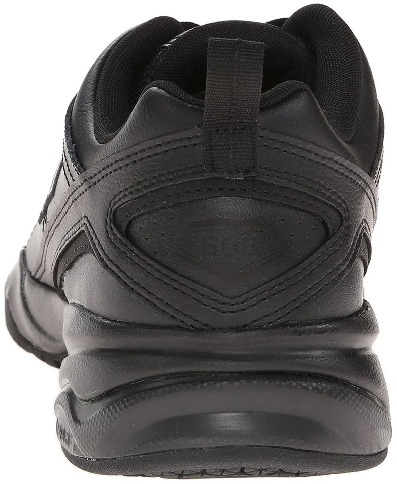 Phần gót giày có pull – tab đặc trưng