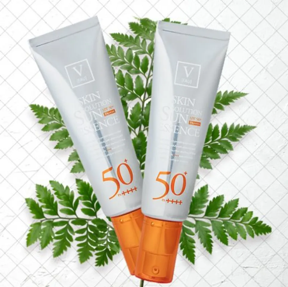 Kem Chống Nắng V[FAU] Skin Solution Sun Essence SPF 50 / PA ++++ 2