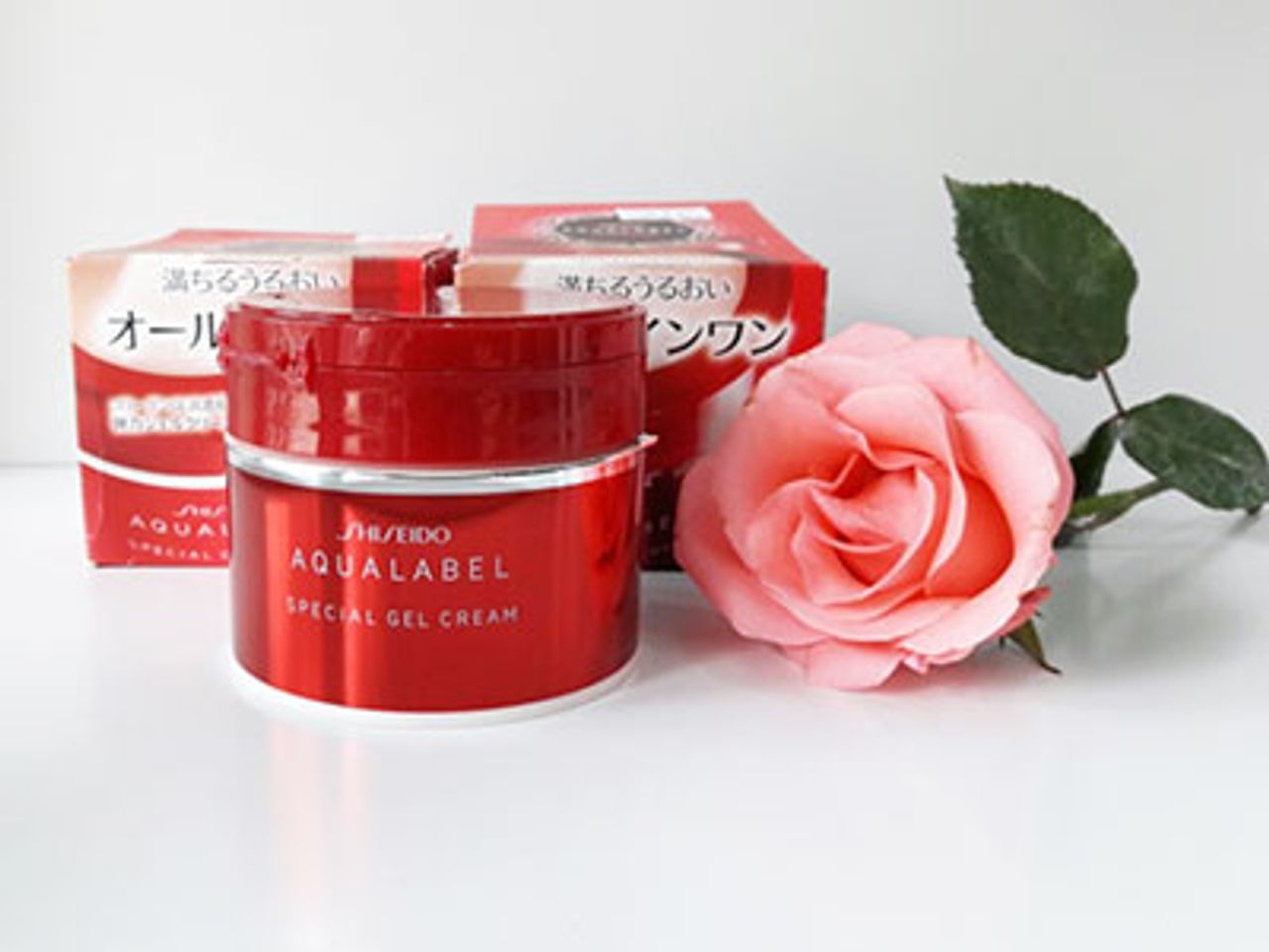  kem dưỡng da Shiseido Aqualabel m&agrave;u đỏ