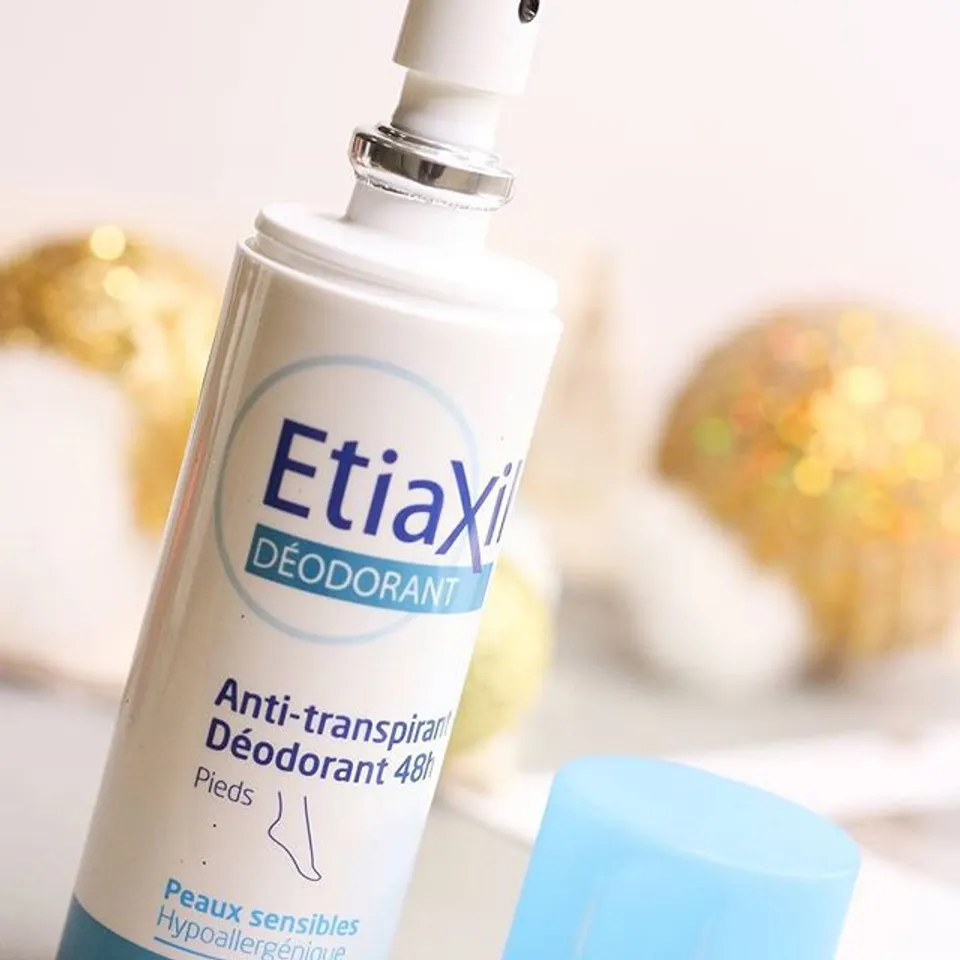 Xịt khử mùi Etiaxil hỗ trợ cải thiện mồ hôi chân hiệu quả 2