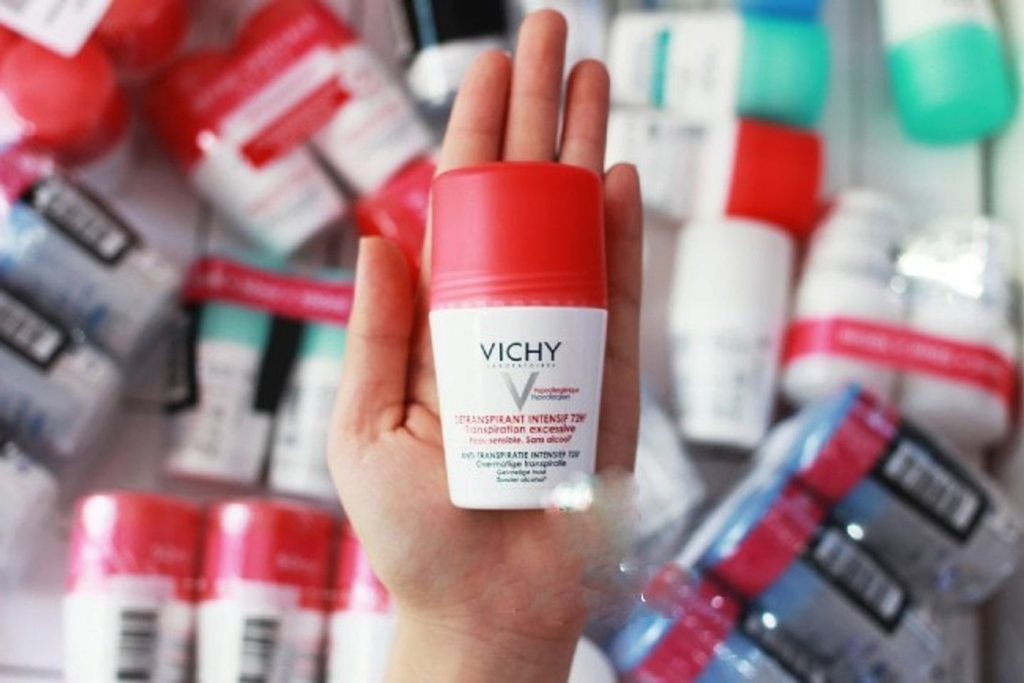 [REVIEW] Lăn khử mùi Vichy đỏ - Mình đã thoát khỏi mùi hôi nách như thế đó