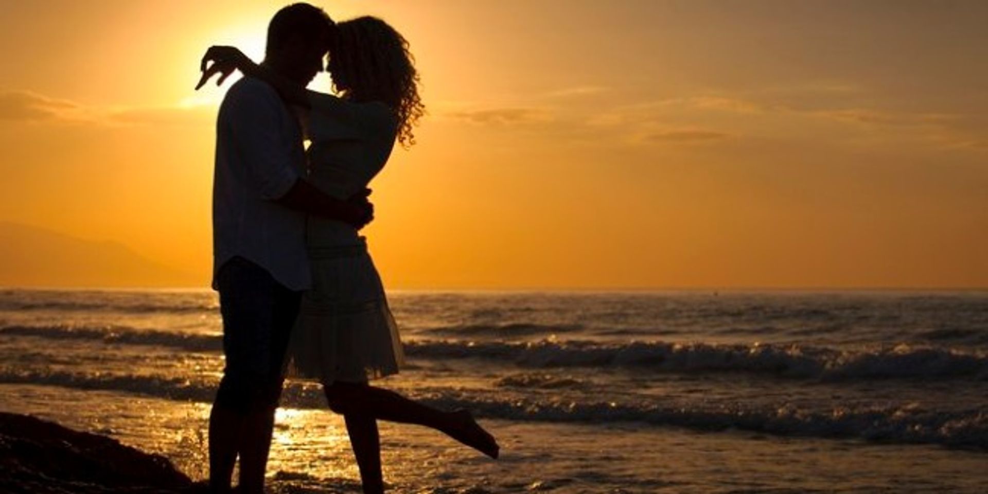 [HỎI NHỎ] Đàn ông thích phụ nữ như thế nào trên giường ? 