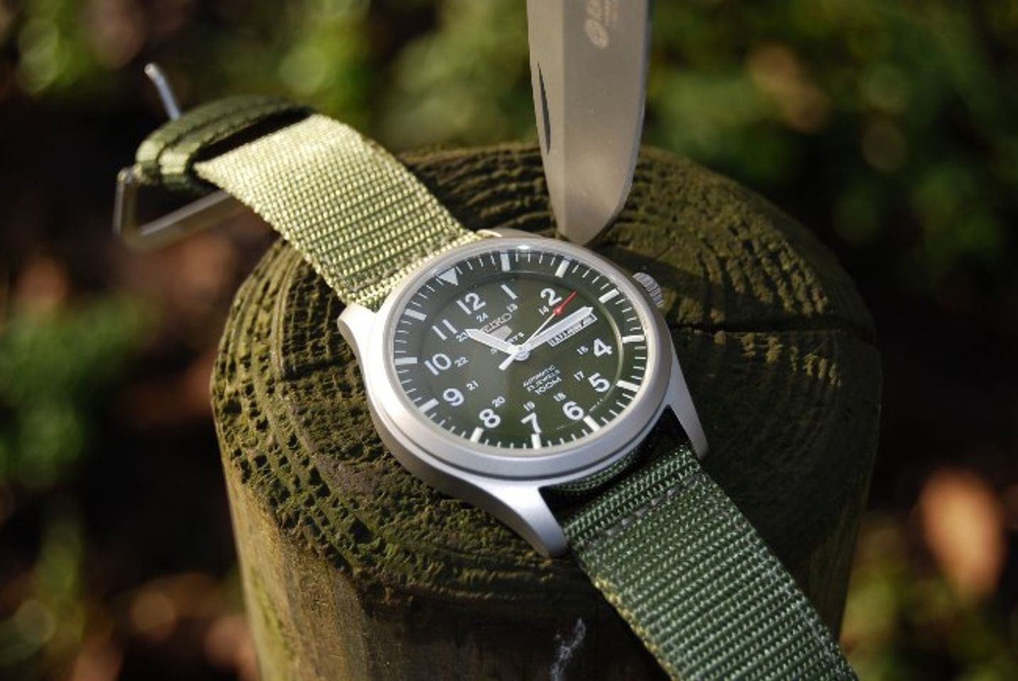 [NEWS] Cách phân biệt đồng hồ Seiko 5 quân đội Auth và Fake