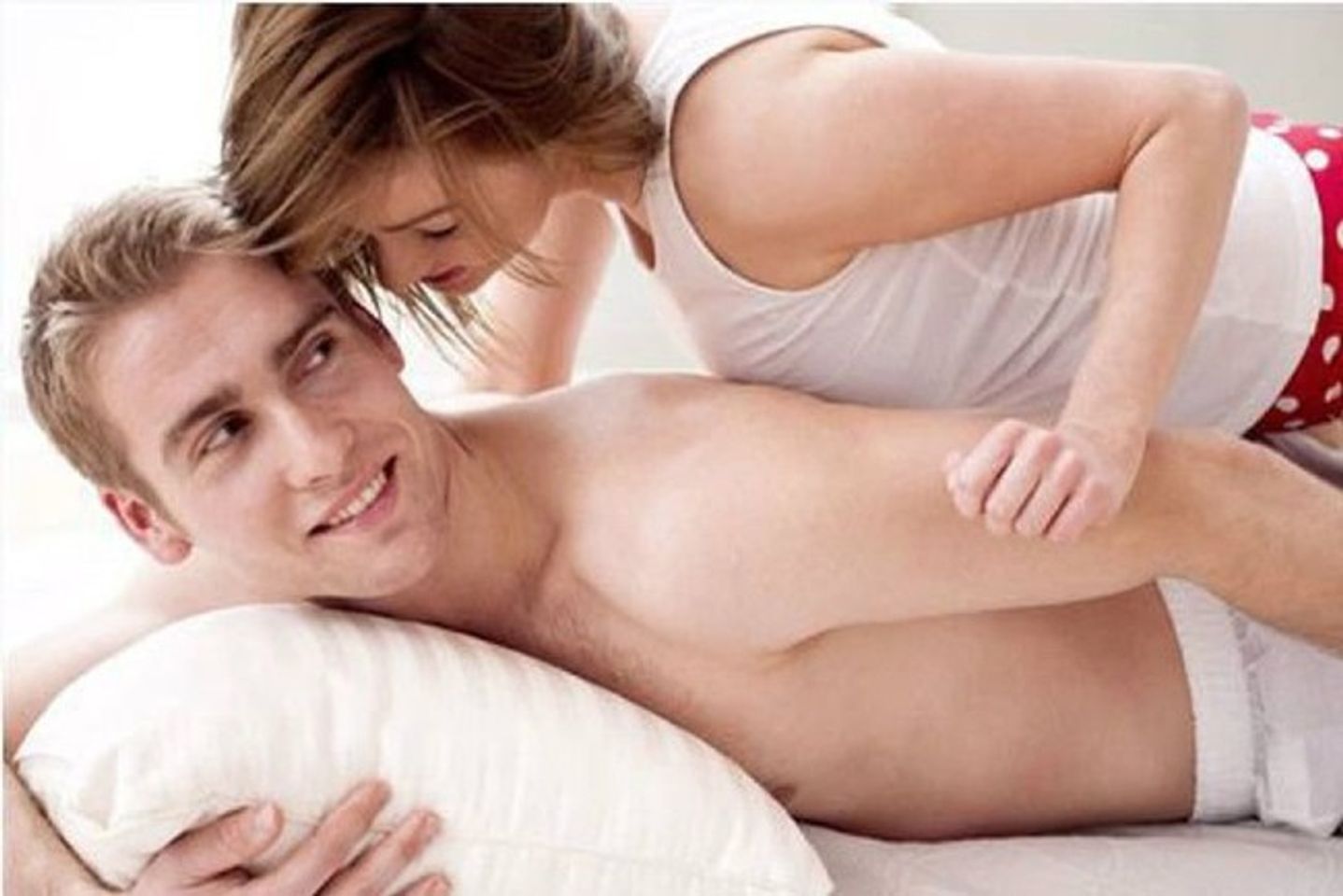 [HỎI ĐÁP] Đàn ông thích phụ nữ hôn ở đâu ?