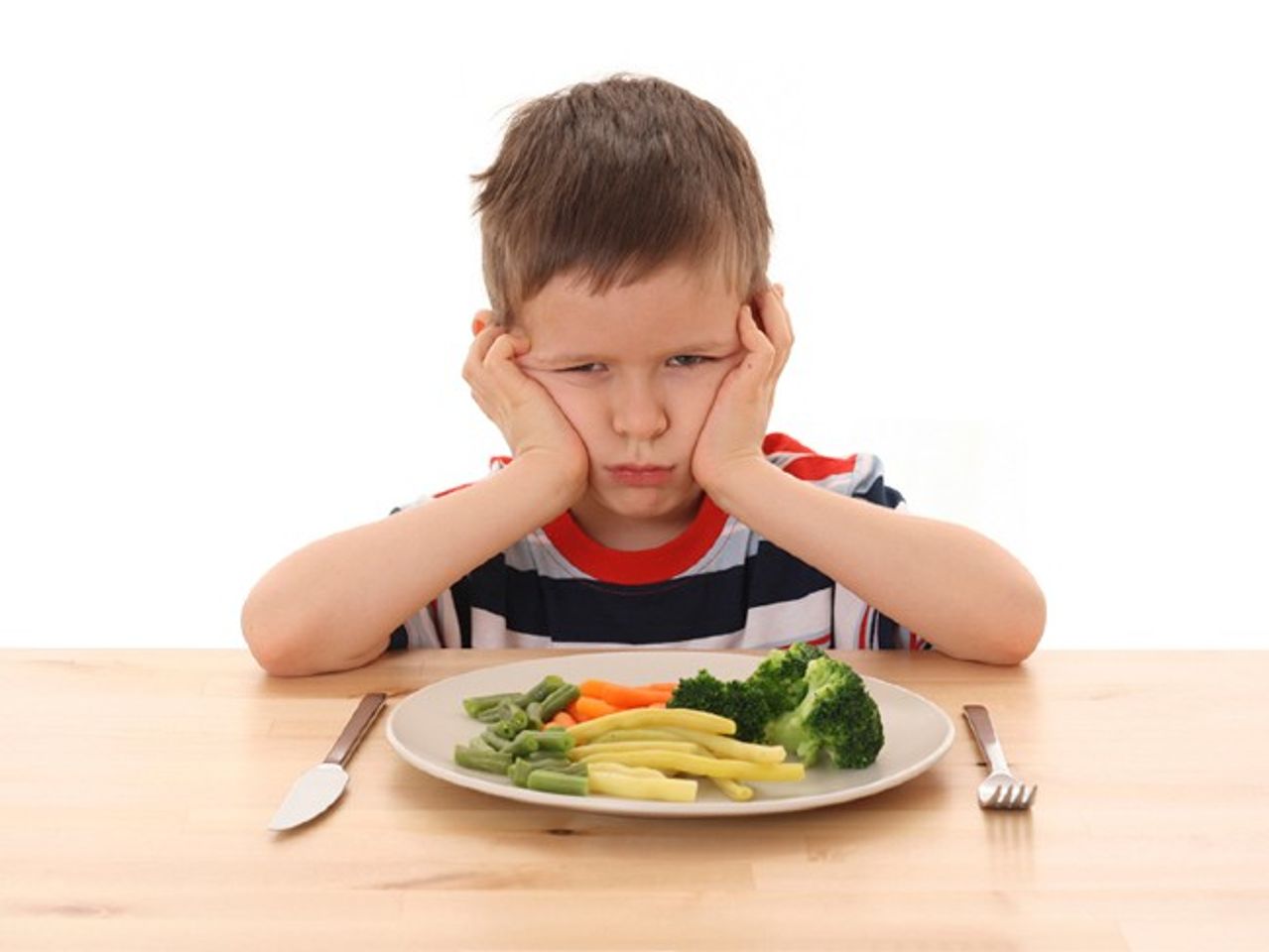[TIPS] Bé biếng ăn chậm lớn - Mẹ phải làm như thế nào ?