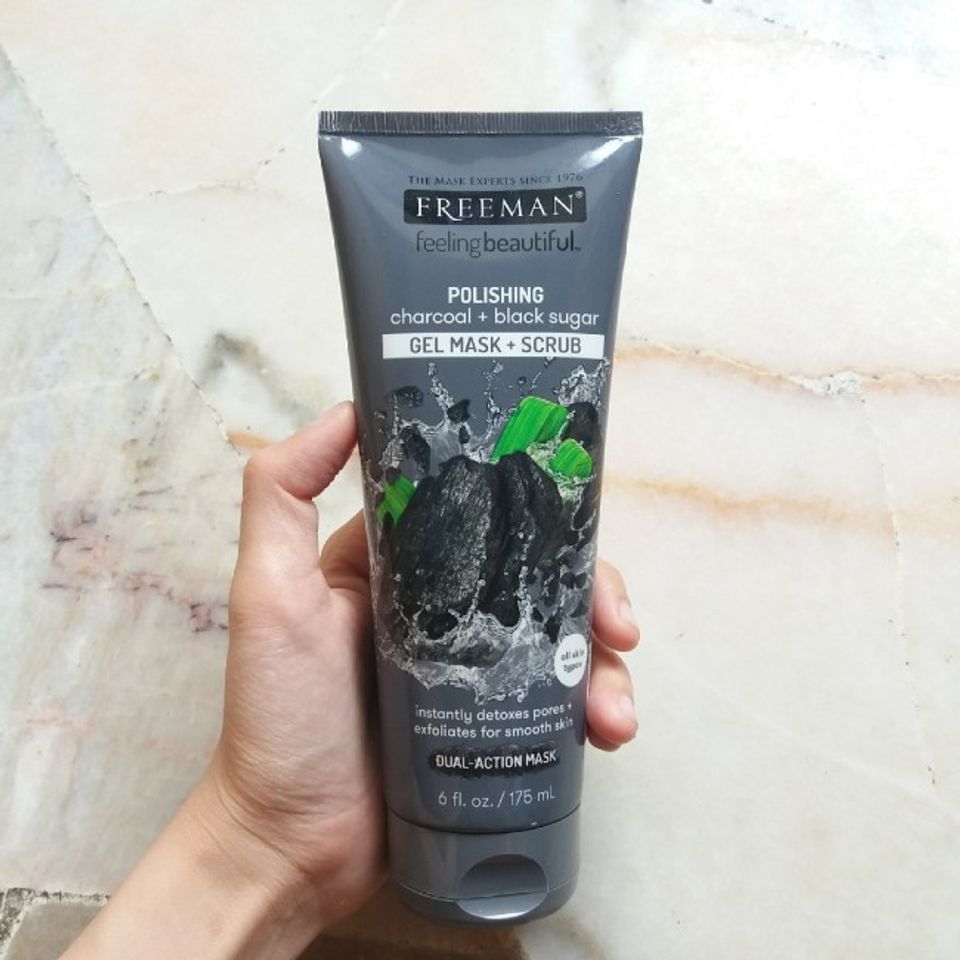 Mặt nạ Freeman than hoạt t&iacute;nh v&agrave; đường đen  