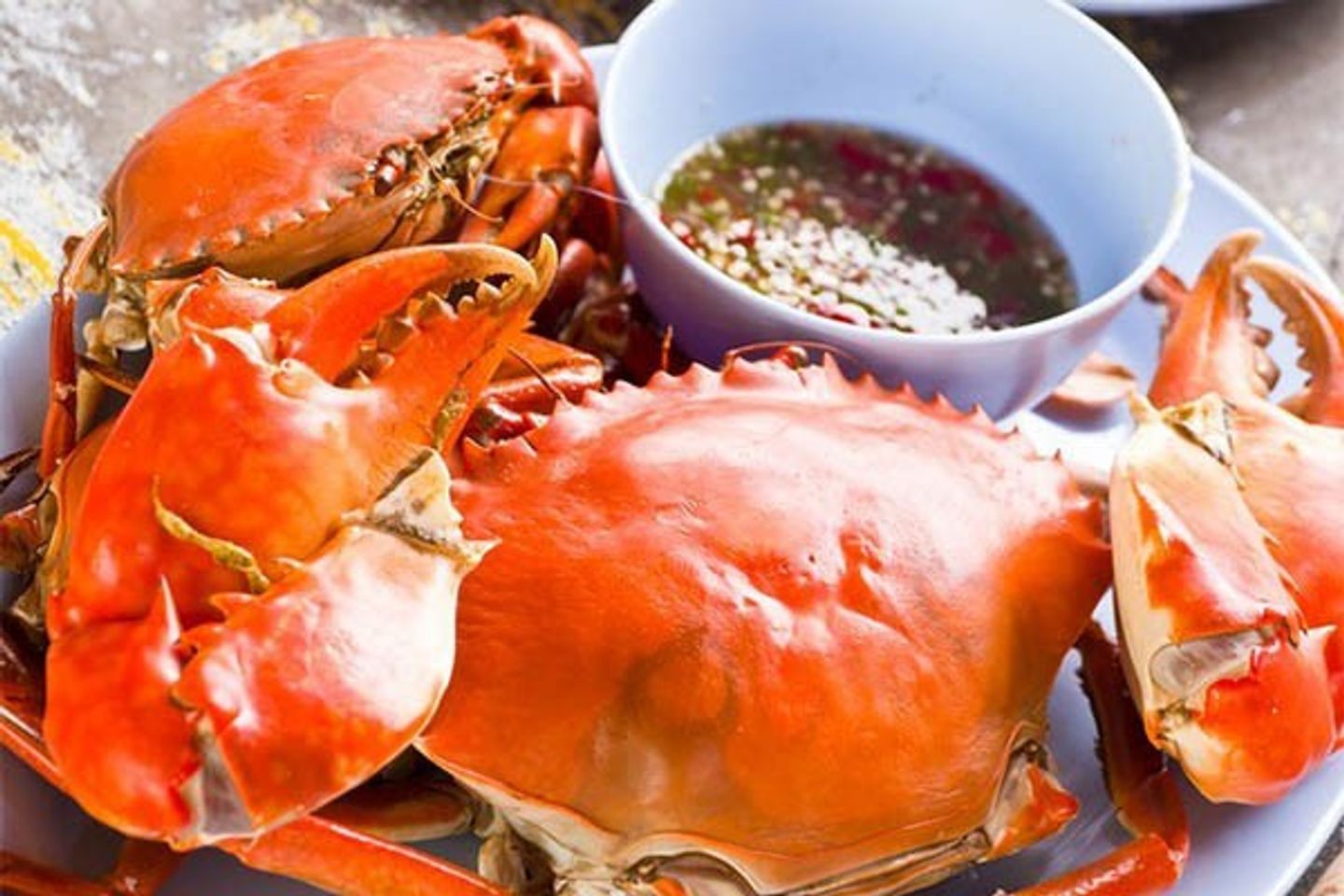 Ăn cua biển tăng cường sinh l&yacute; nam