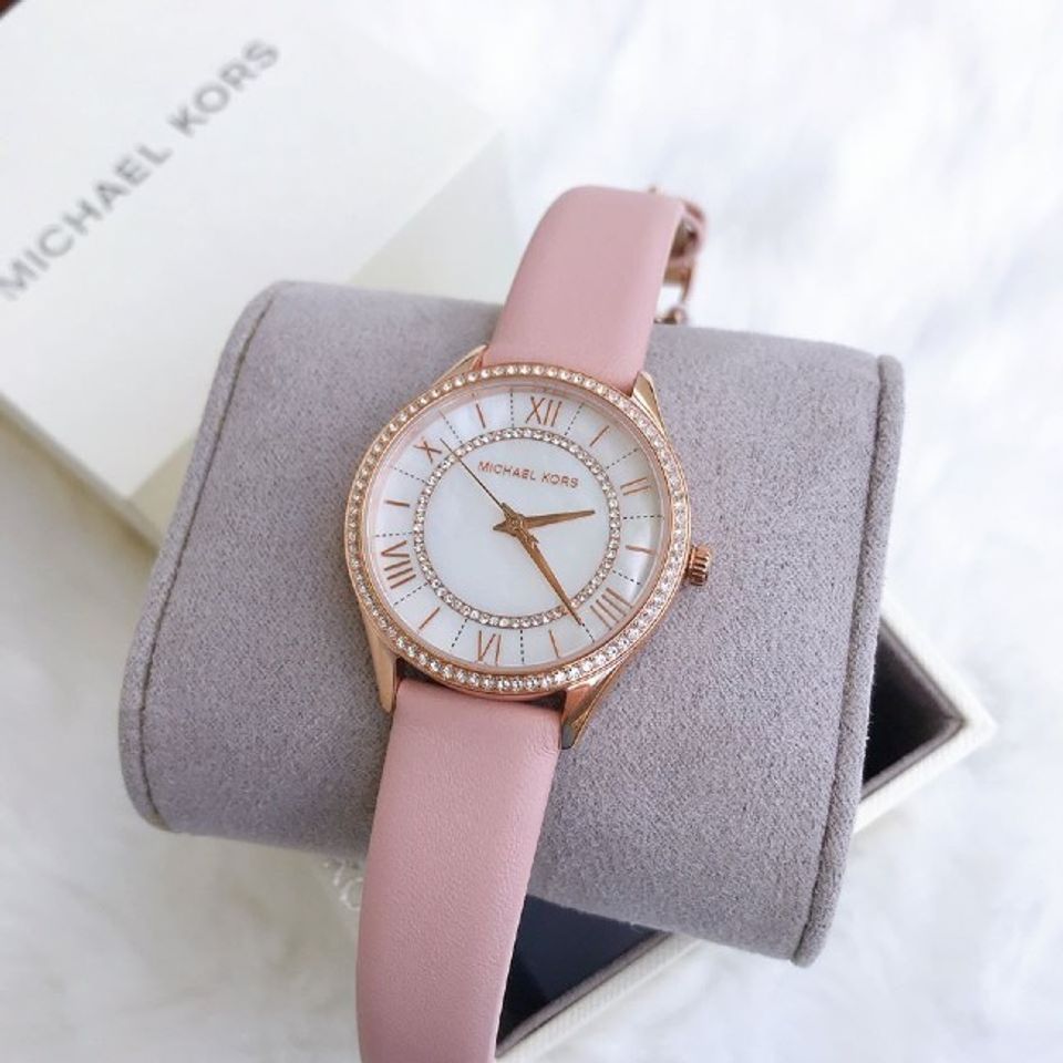 Đồng hồ khảm x&agrave; cừ Michael Kors