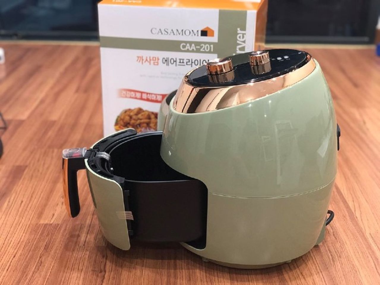 Nồi chi&ecirc;n kh&ocirc;ng dầu Casamom