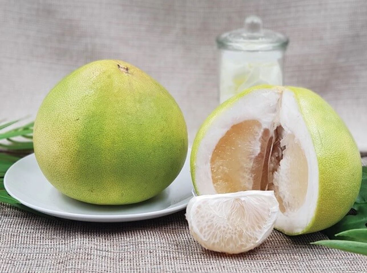 bưởi l&agrave; thực phẩm tốt cho gan