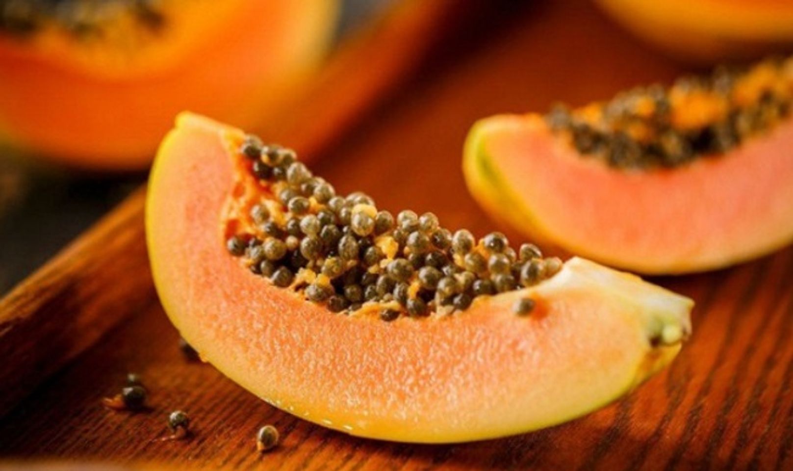 ăn đu đủ gi&uacute;p cải thiện xương khớp