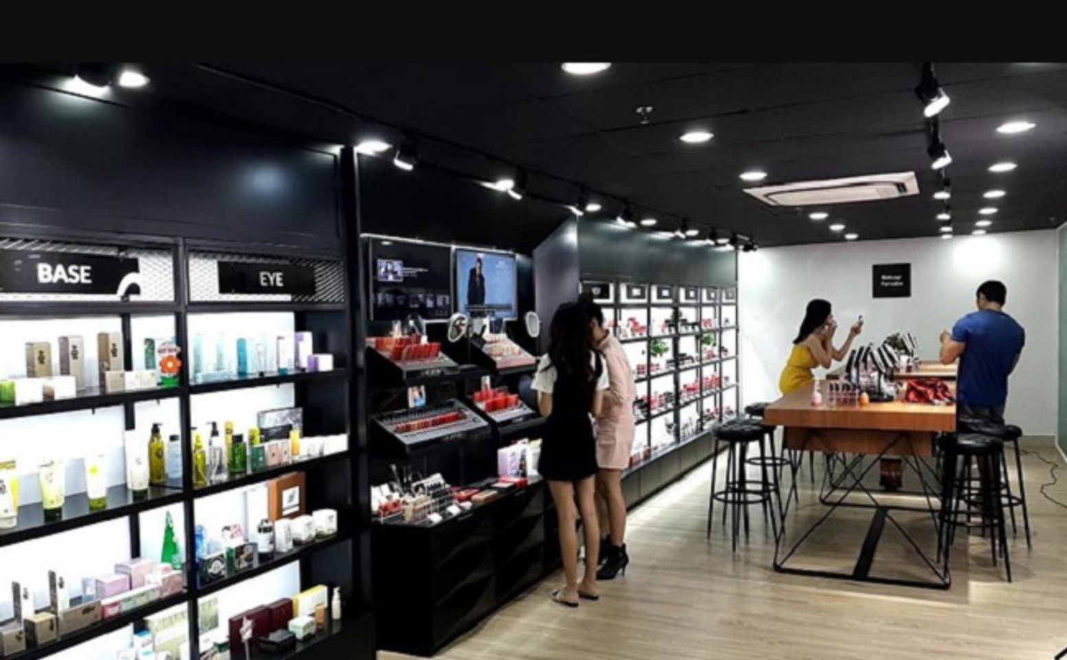 Thế giới mỹ phẩm H&agrave;n Quốc thu nhỏ tại B.BOX