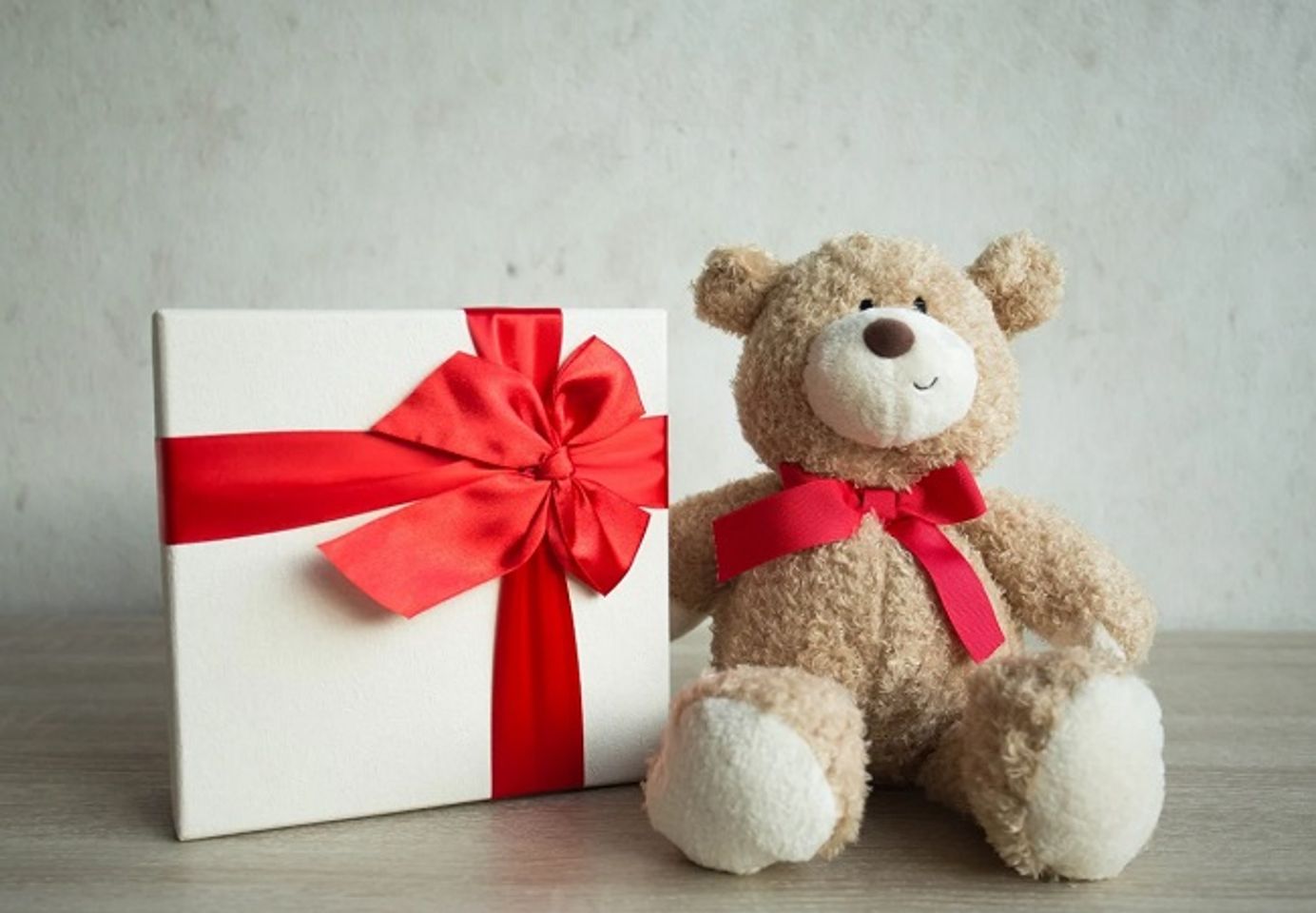 Valentine tặng qu&agrave; g&igrave; cho bạn g&aacute;i- Gấu b&ocirc;ng