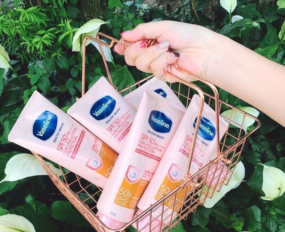 Mua kem dưỡng thể Vaseline 50x ch&iacute;nh h&atilde;ng tại Chiaki.vn