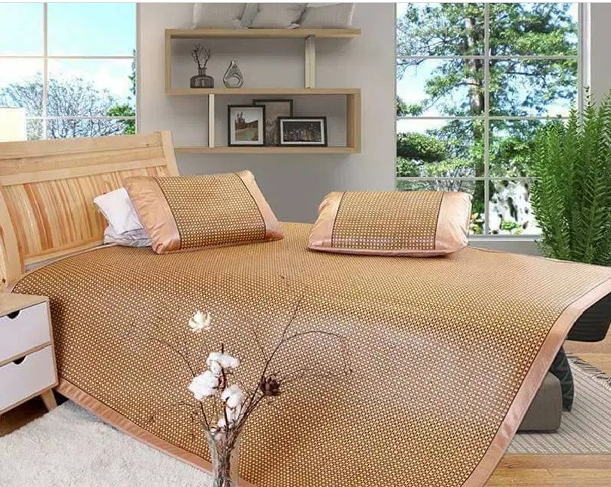 Chiếu điều h&ograve;a Muji Nhật l&agrave;m từ sợi M&acirc;y gi&uacute;p l&agrave;m m&aacute;t nhanh, dễ chịu cho người nằm