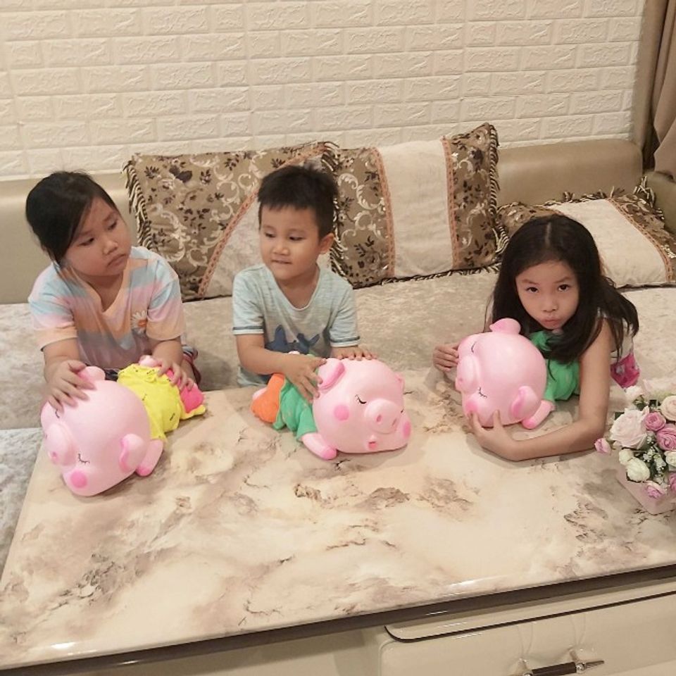 M&oacute;n qu&agrave; l&agrave; heo đất gi&uacute;p b&eacute; học được t&iacute;nh c&aacute;ch tiết kiệm